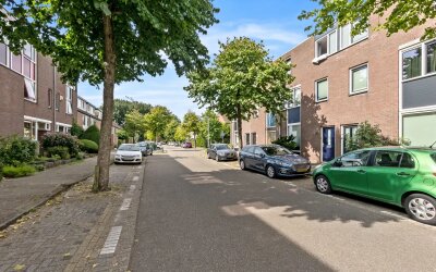 Dr. J. Presserstraat 158