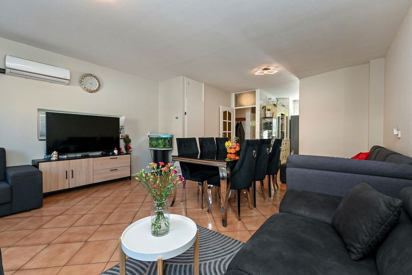 Hoekwoning te koop: Dr. J. Presserstraat 329, 'S-Gravenhage