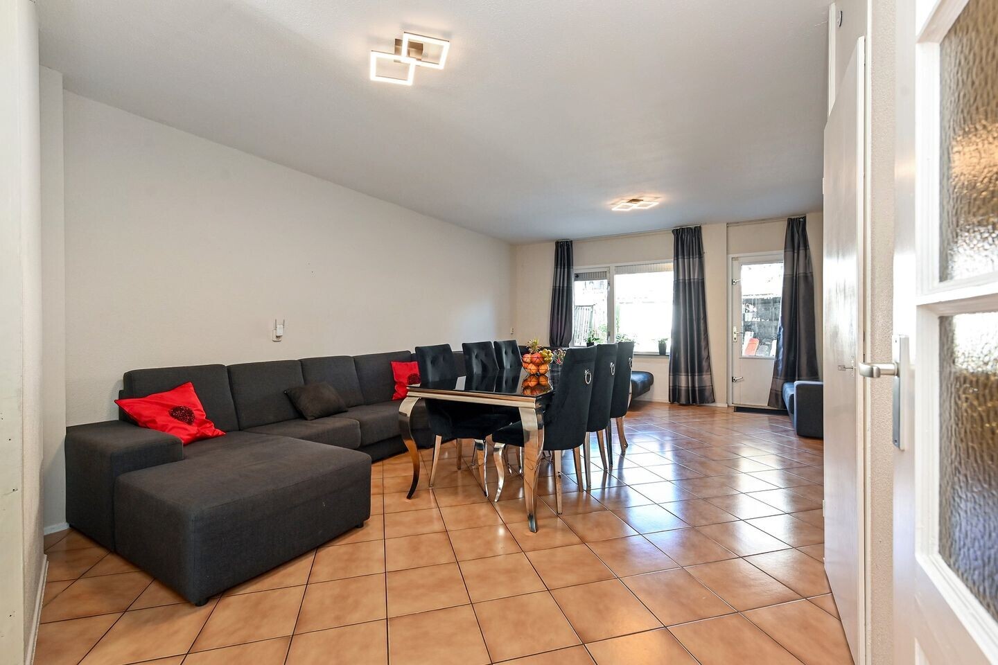 Hoekwoning te koop: Dr. J. Presserstraat 329, 'S-Gravenhage