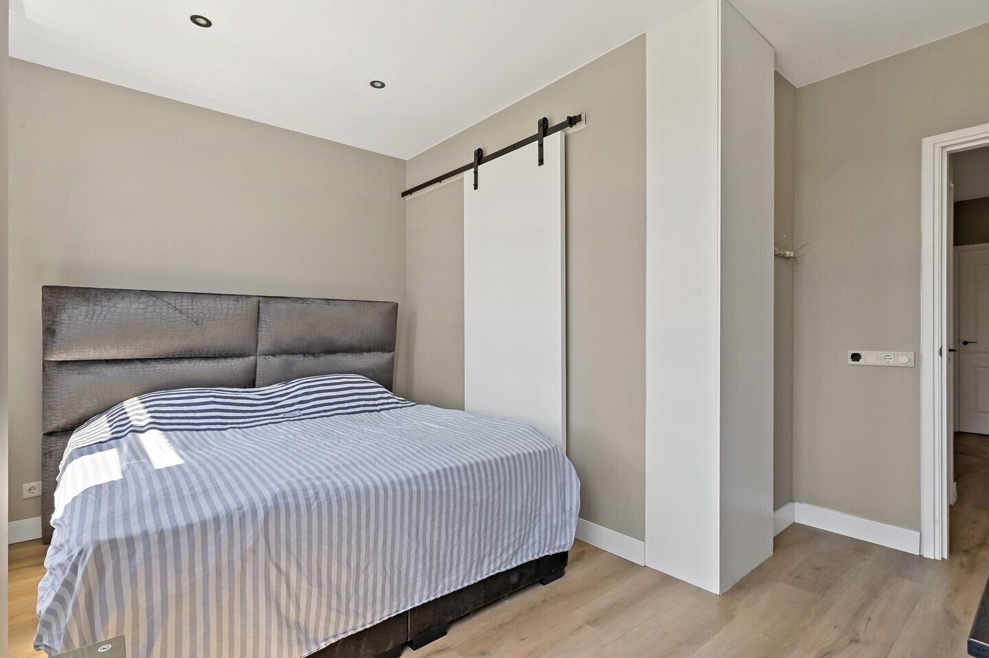 Appartement te koop: Pisuissestraat 35, 'S-Gravenhage