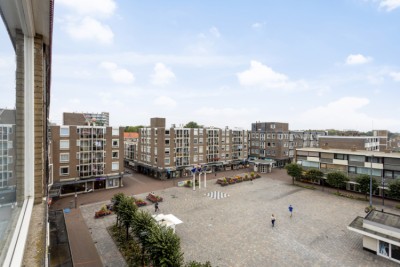 Loosduinse. 251