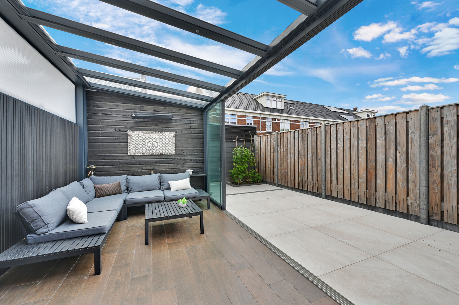 Tussenwoning te koop: Markgraaflaan 156, 'S-Gravenhage