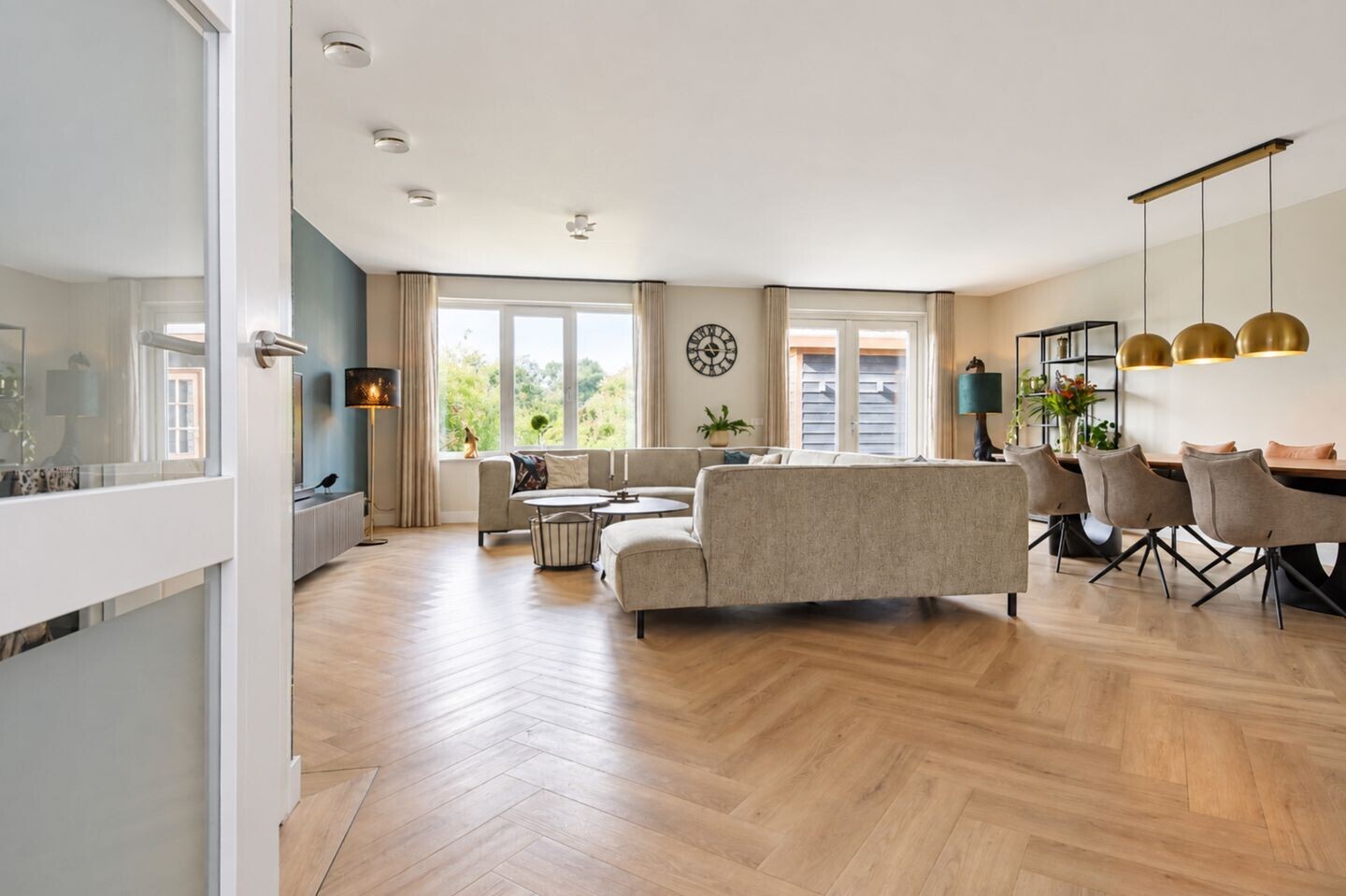 Hoekwoning te koop: Doris Lessinglaan 130, 'S-Gravenhage