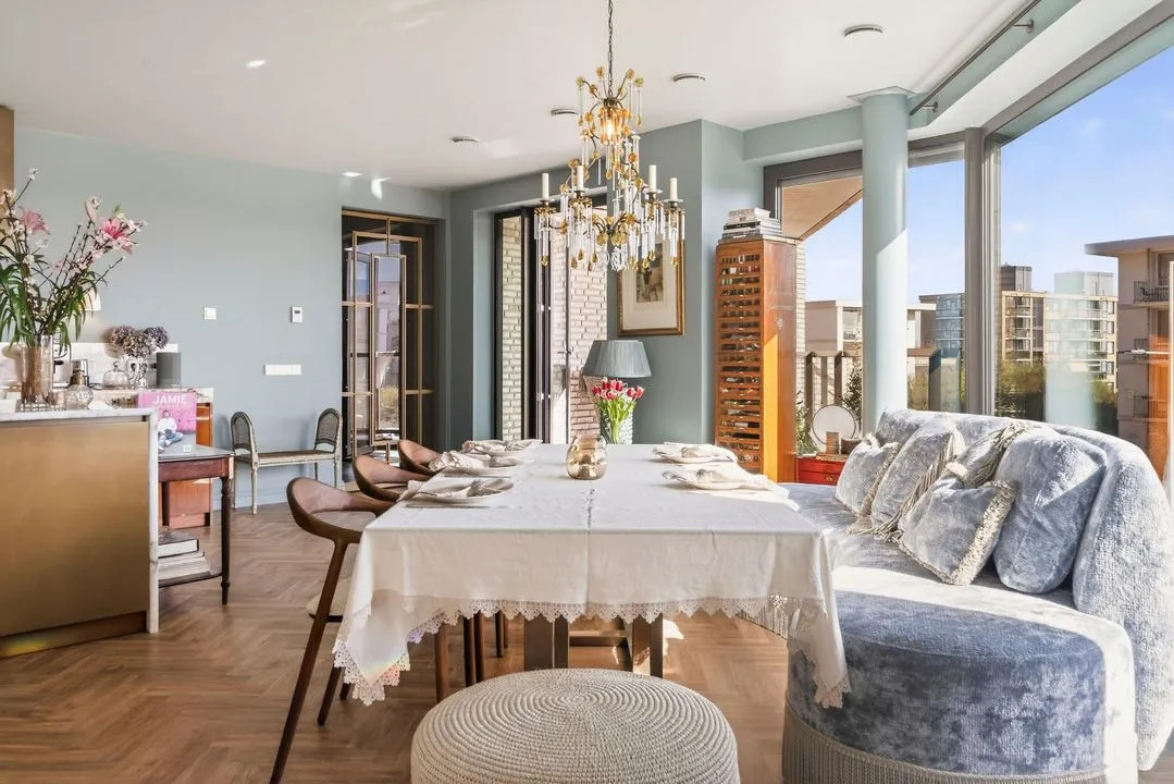 Appartement te koop: Deltaplein 317, 'S-Gravenhage
