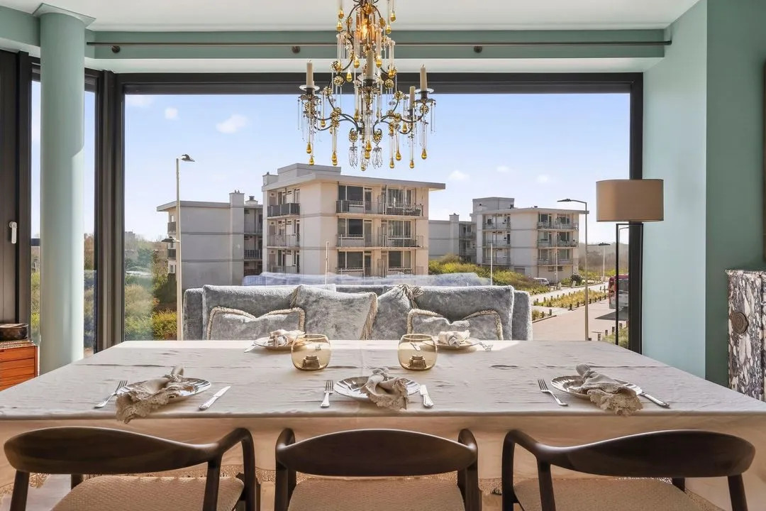 Appartement te koop: Deltaplein 317, 'S-Gravenhage
