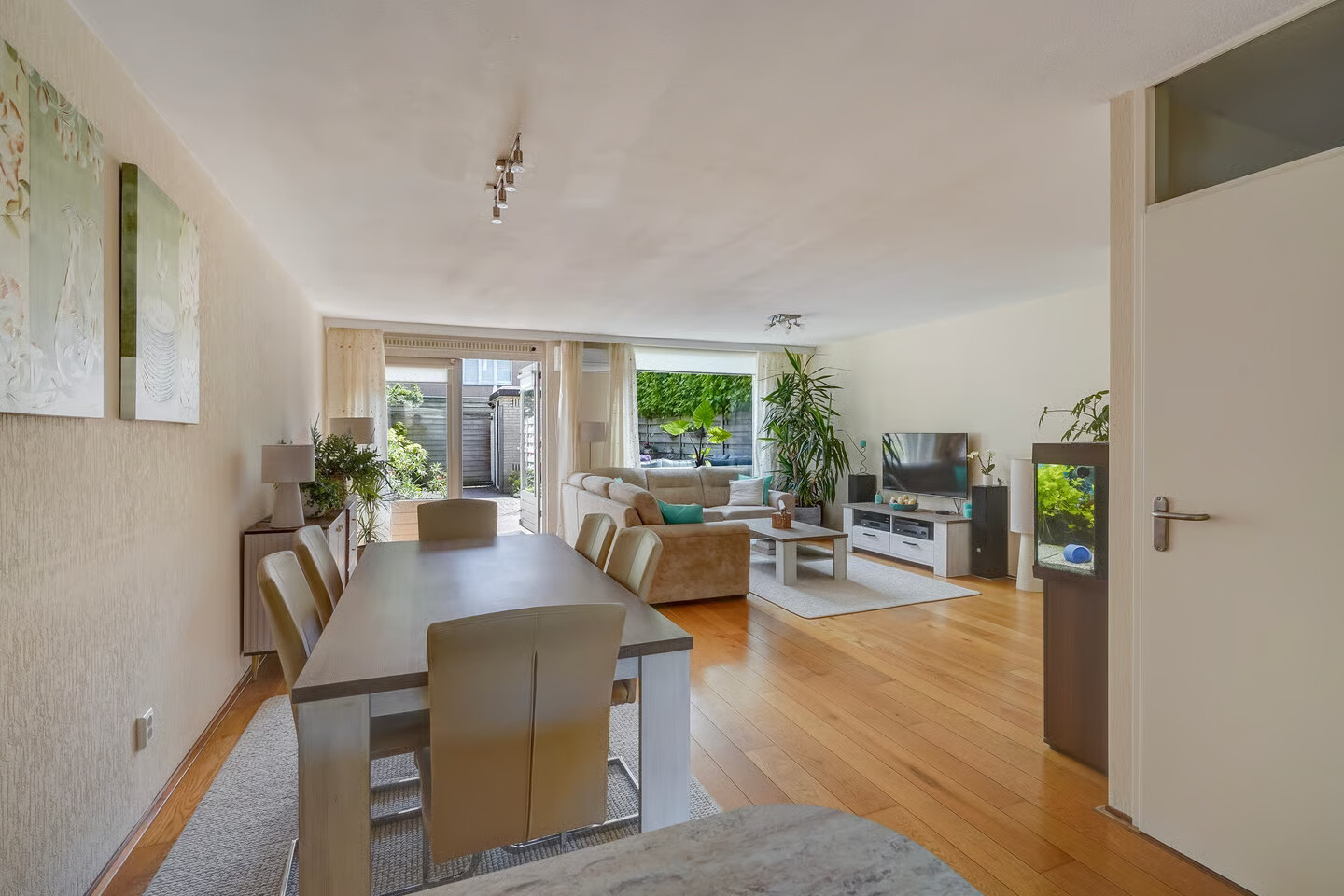 Tussenwoning te koop: Zeewindelaan 90, 'S-Gravenhage