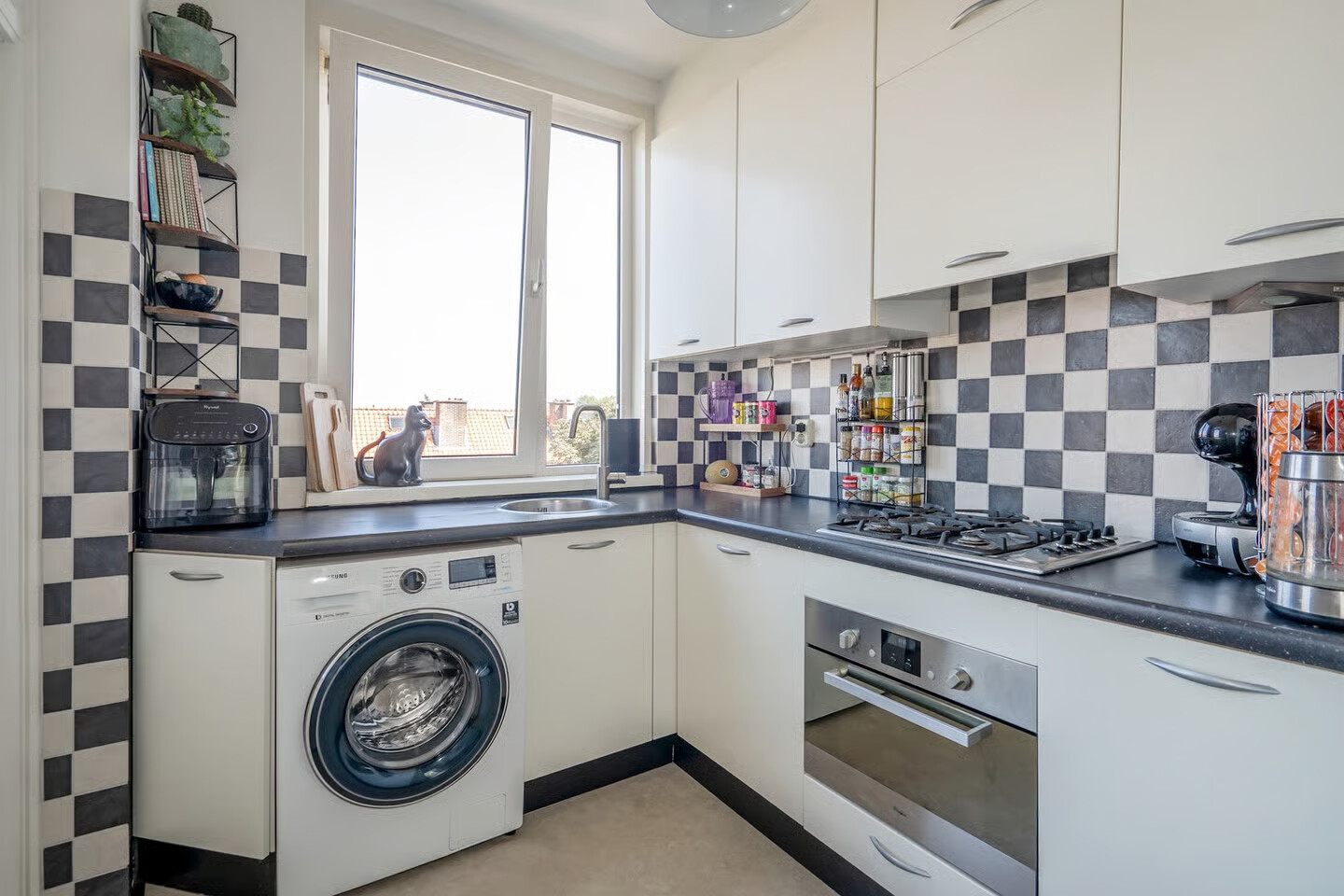 Appartement te koop: Laan van Meerdervoort 1367, 'S-Gravenhage