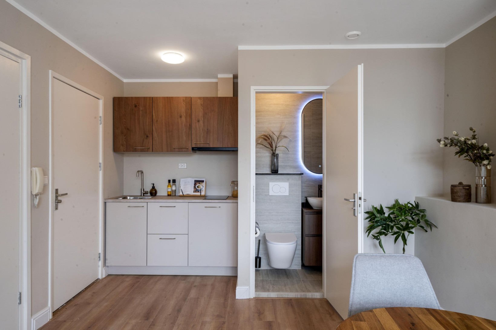 Studio te koop: Regentesselaan 344-1, 'S-Gravenhage