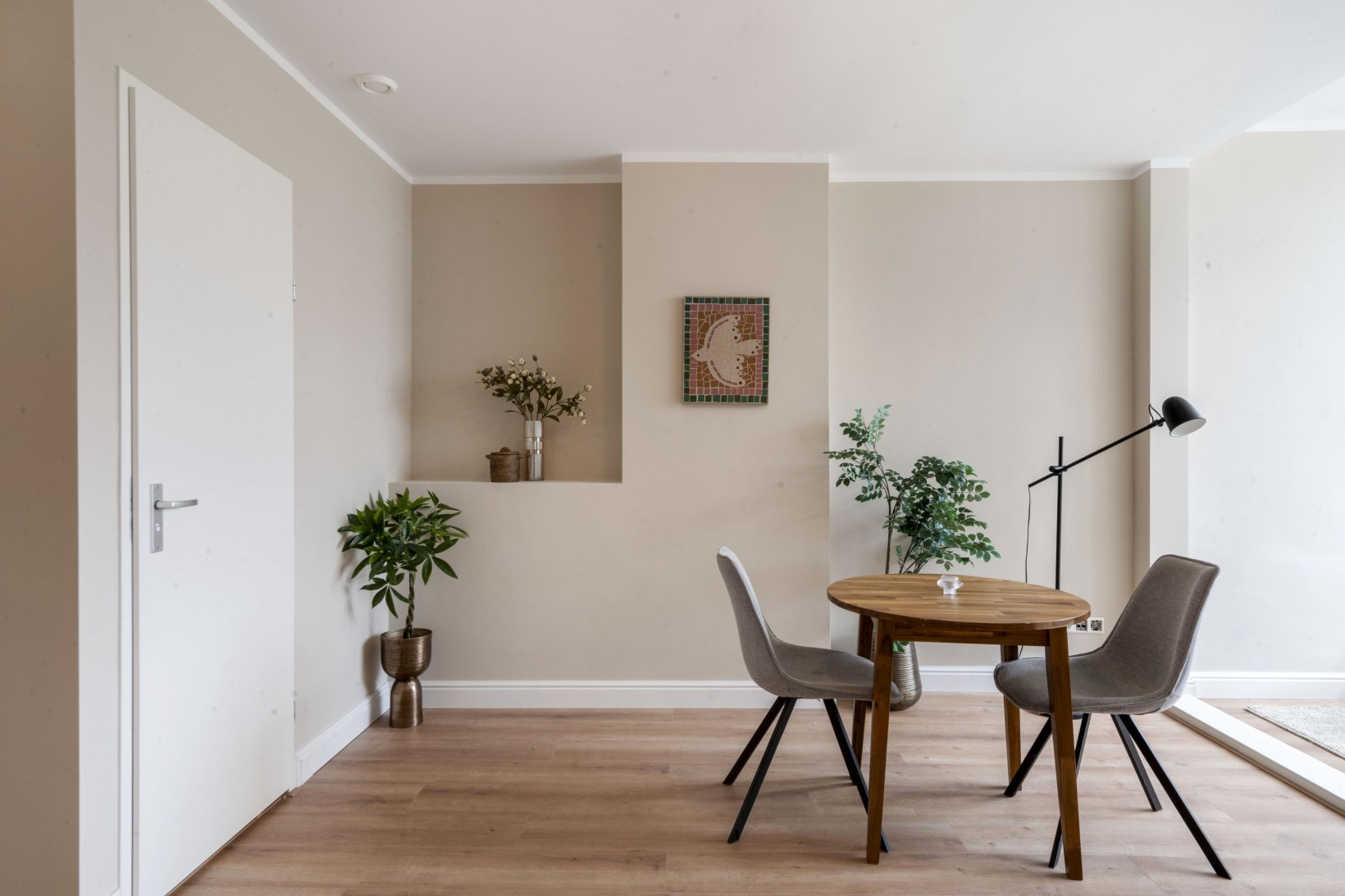 Studio te koop: Regentesselaan 344-1, 'S-Gravenhage