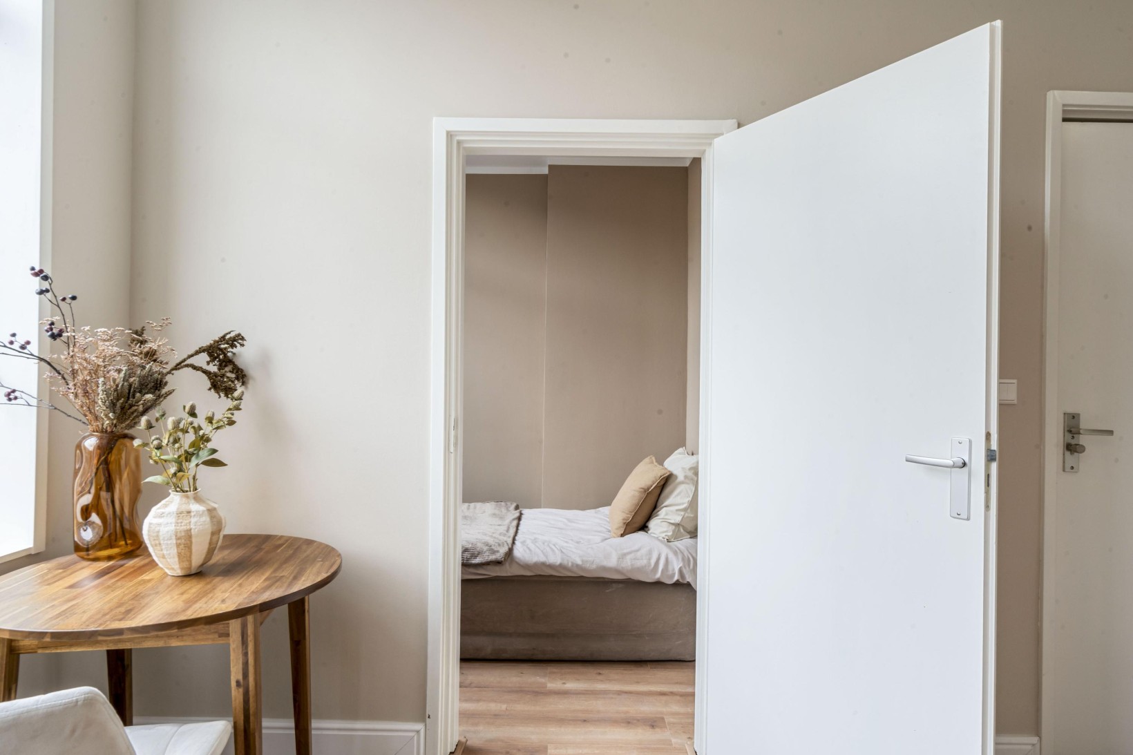 Studio te koop: Regentesselaan 354, 'S-Gravenhage