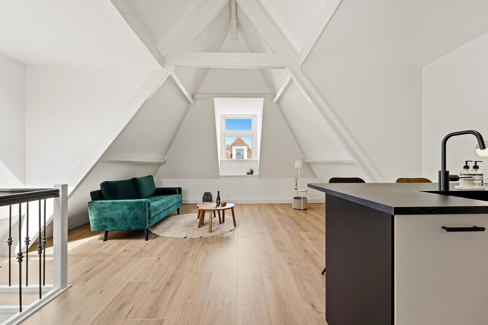 Studio te koop: Van Bylandtstraat 138D, 'S-Gravenhage