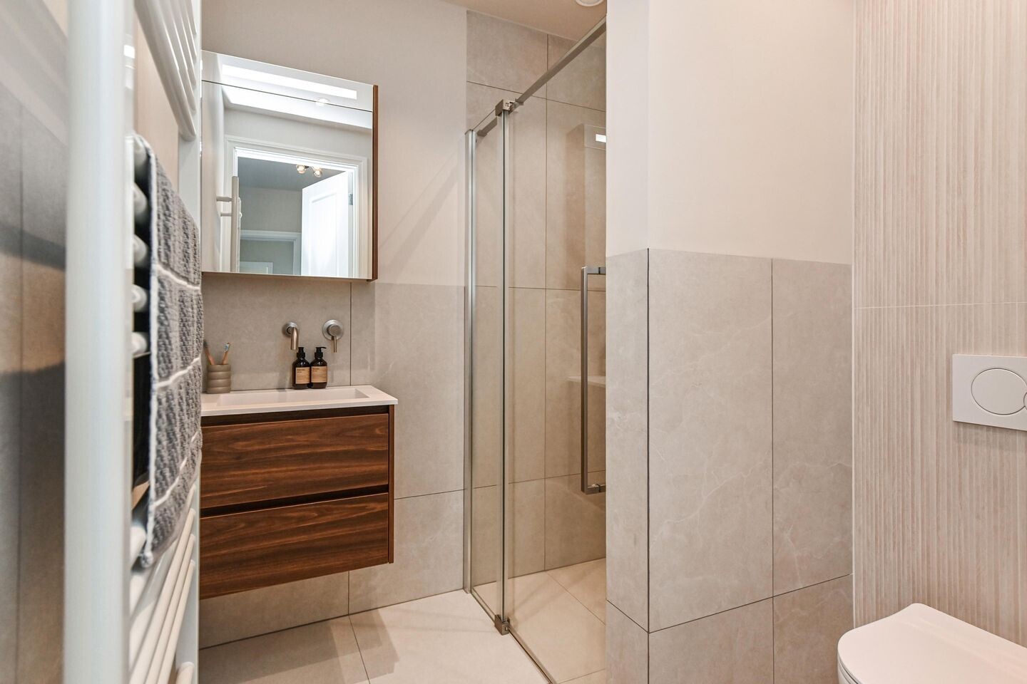 Appartement te koop: Vinkensteynstraat 83, 'S-Gravenhage