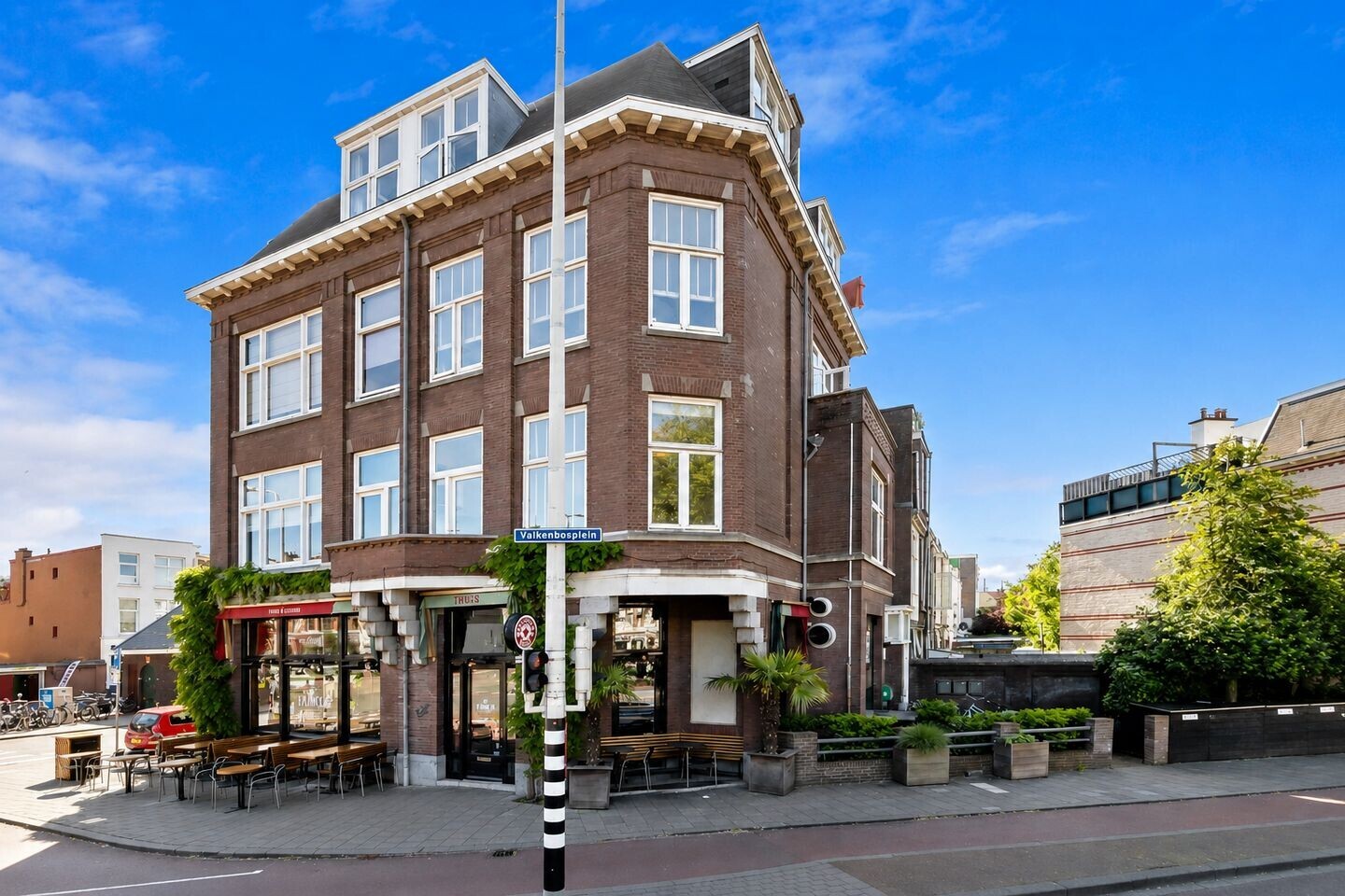Appartement te koop: Valkenbosplein 23, 'S-Gravenhage