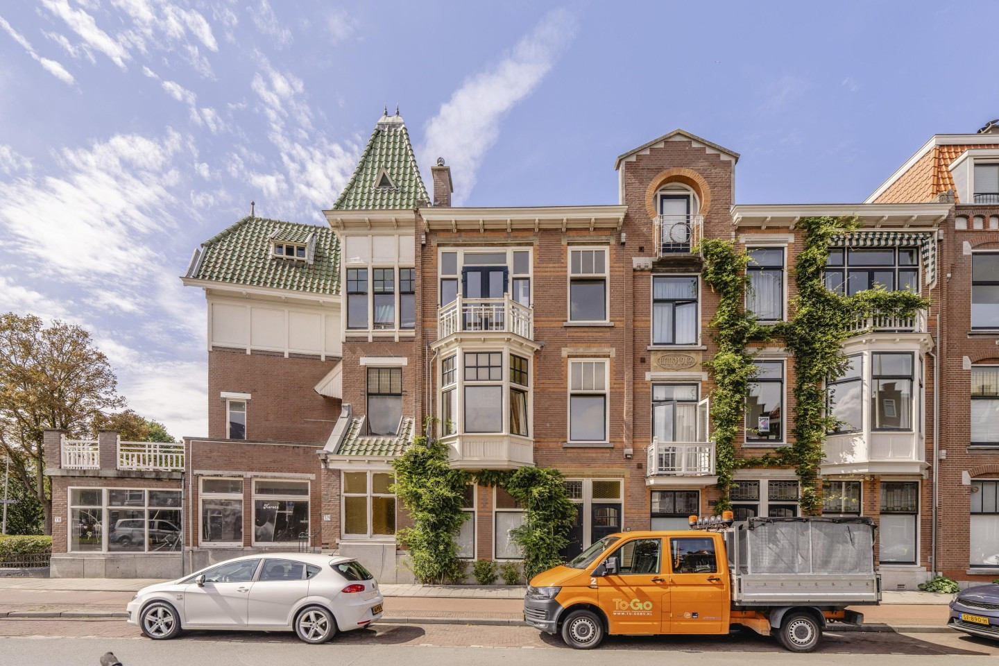 Appartement te koop: Valkenboslaan 325, 'S-Gravenhage