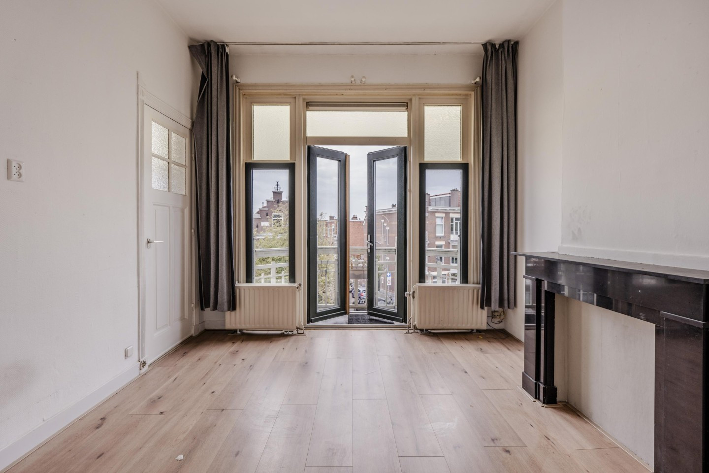Appartement te koop: Valkenboslaan 325, 'S-Gravenhage