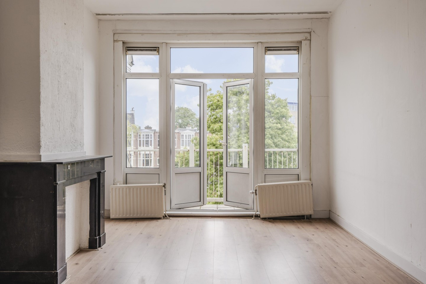 Appartement te koop: Valkenboslaan 325, 'S-Gravenhage