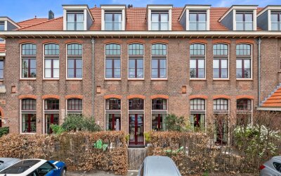 Hulststraat 17
