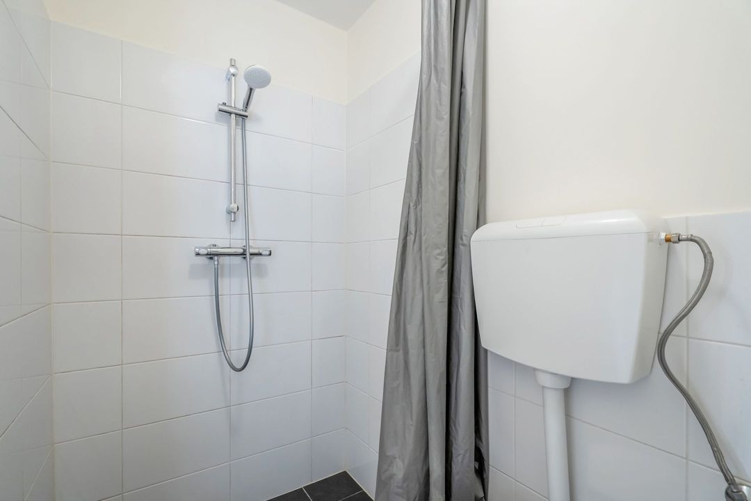 Studio te koop: Thomsonlaan 95B, 'S-Gravenhage