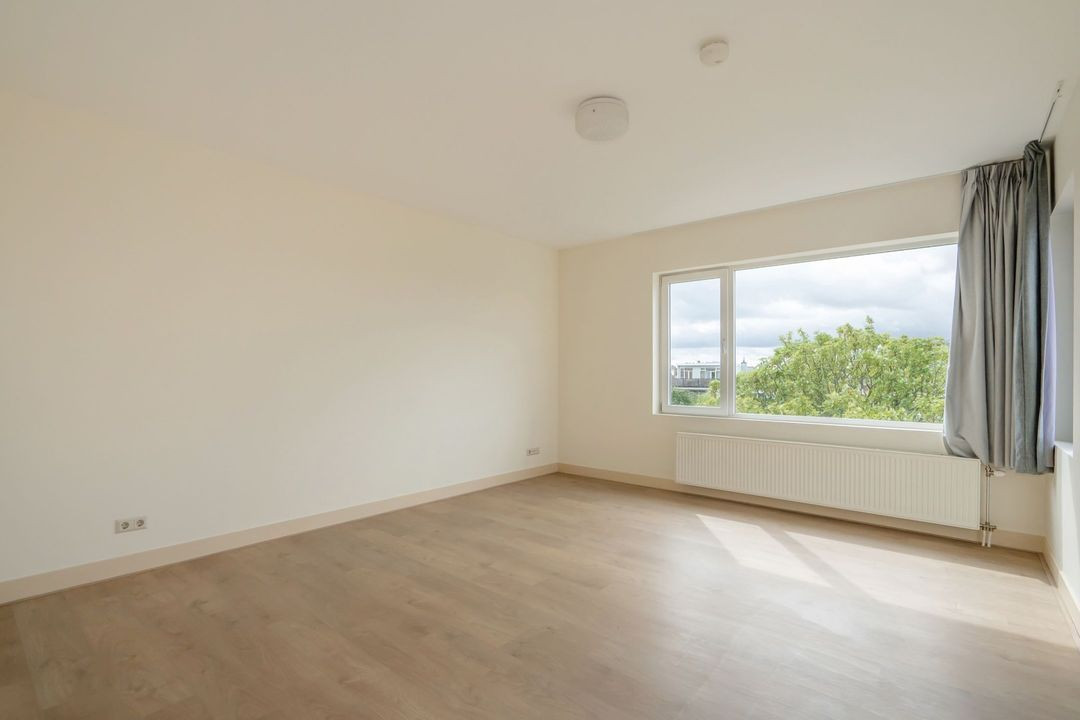 Studio te koop: Thomsonlaan 95D, 'S-Gravenhage
