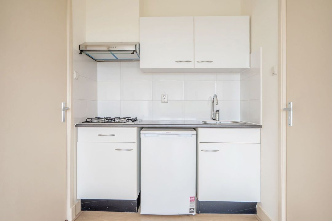 Studio te koop: Thomsonlaan 95D, 'S-Gravenhage