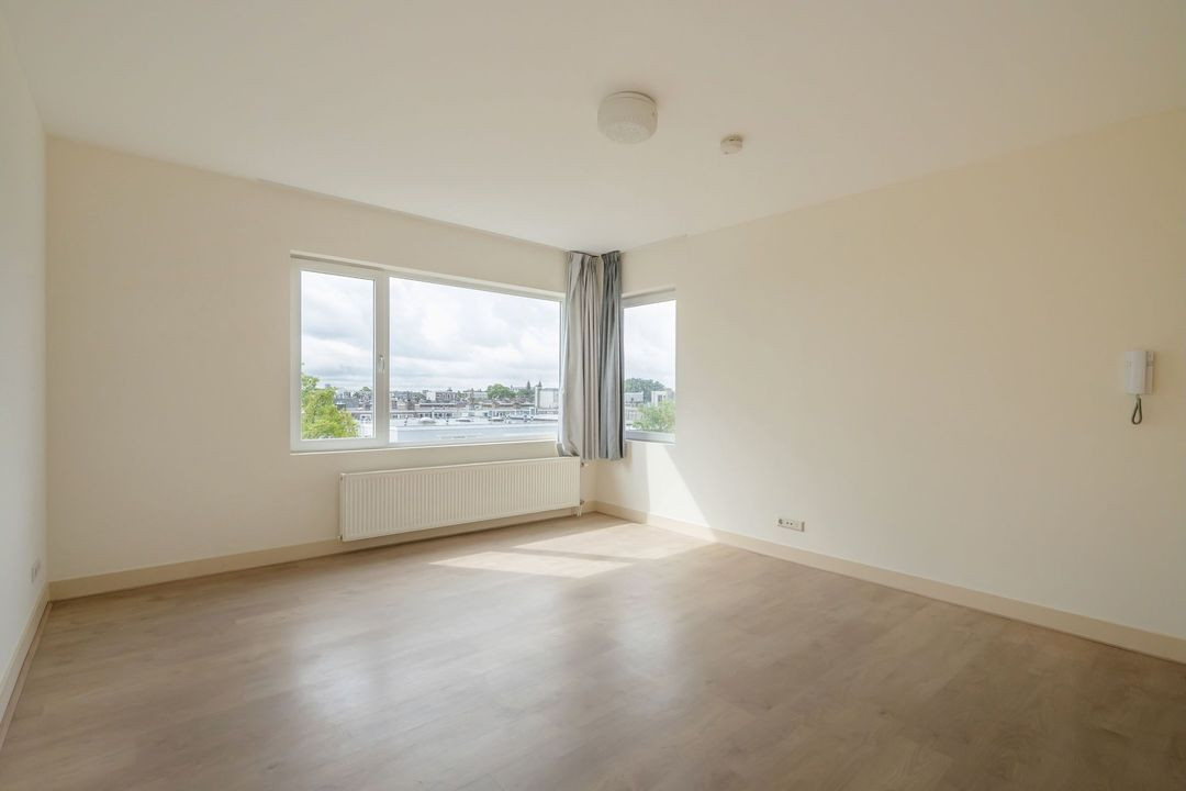 Studio te koop: Thomsonlaan 95D, 'S-Gravenhage