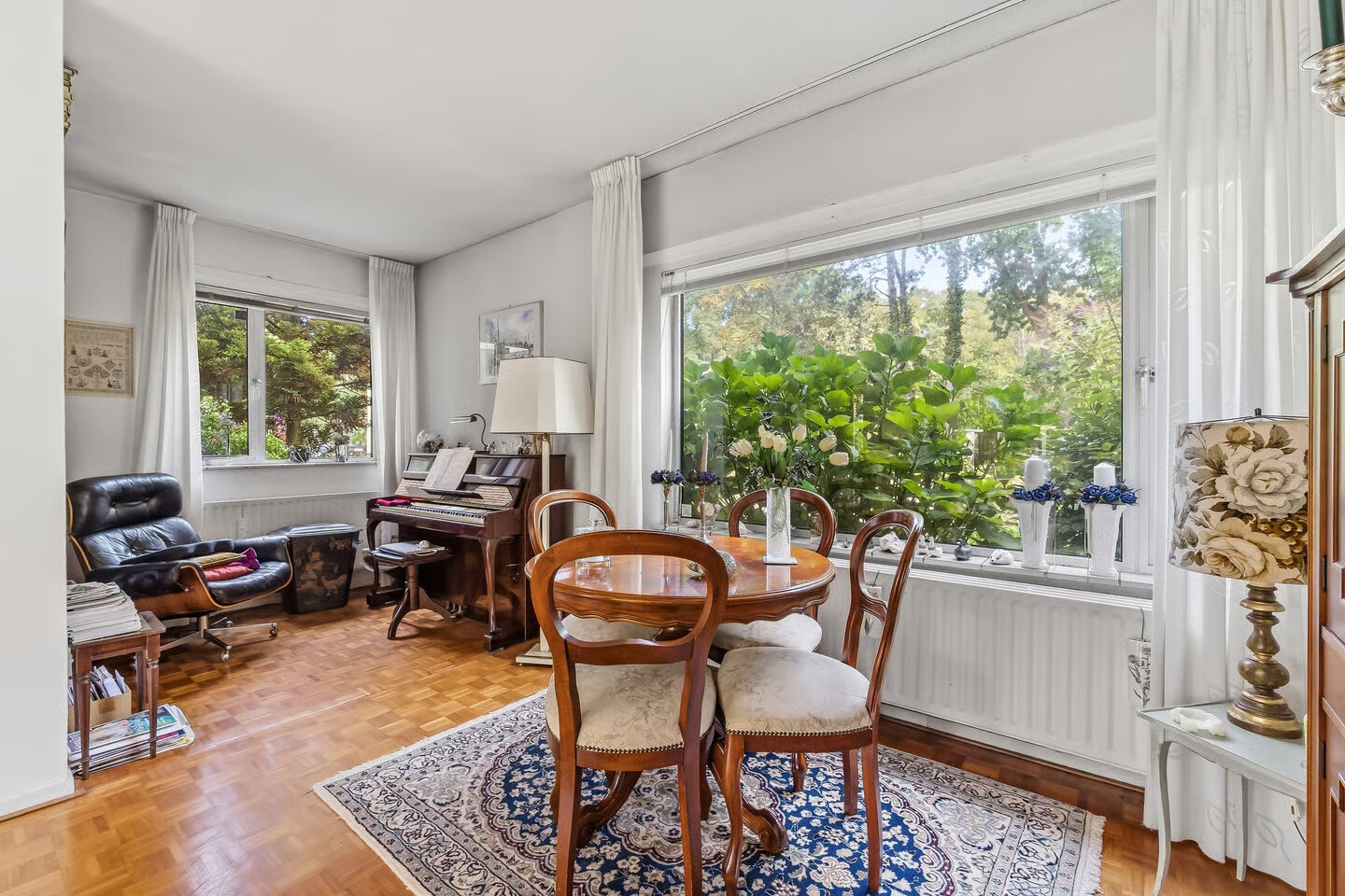 Tussenwoning te koop: Laan van Poot 450, 'S-Gravenhage