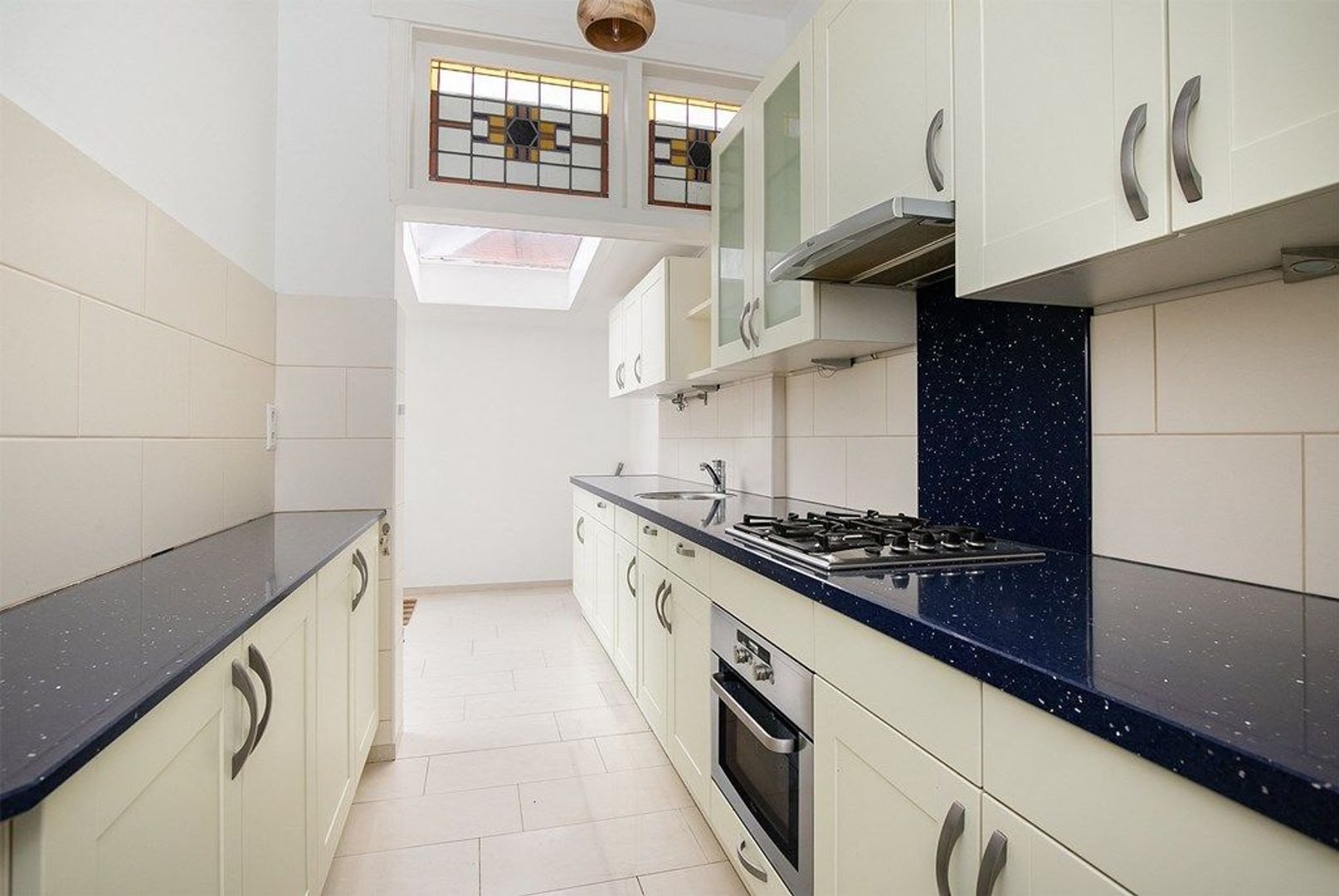 Tussenwoning te huur: Rietzangerlaan 15, 'S-Gravenhage