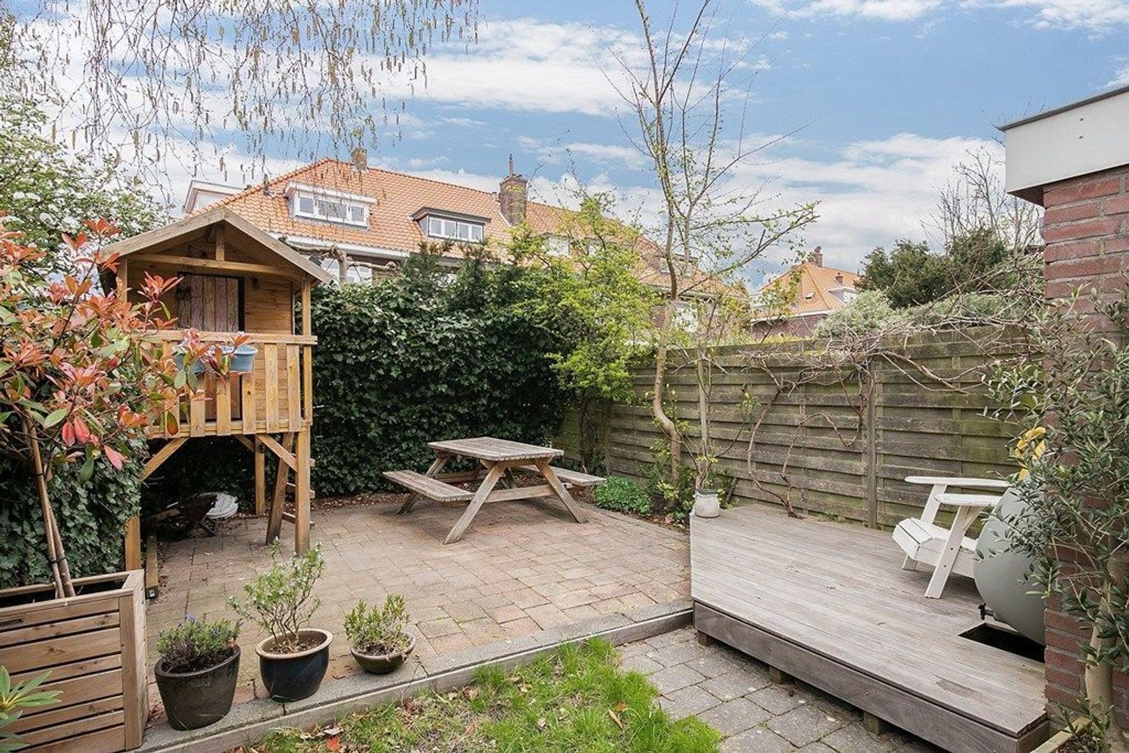 Tussenwoning te huur: Rietzangerlaan 15, 'S-Gravenhage