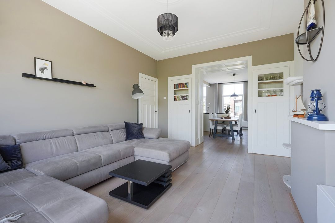Appartement te koop: Loosduinseweg 1117, 'S-Gravenhage