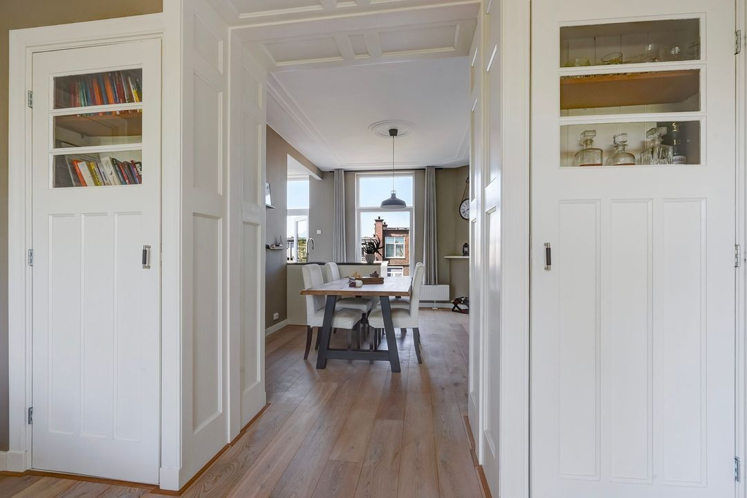 Appartement te koop: Loosduinseweg 1117, 'S-Gravenhage