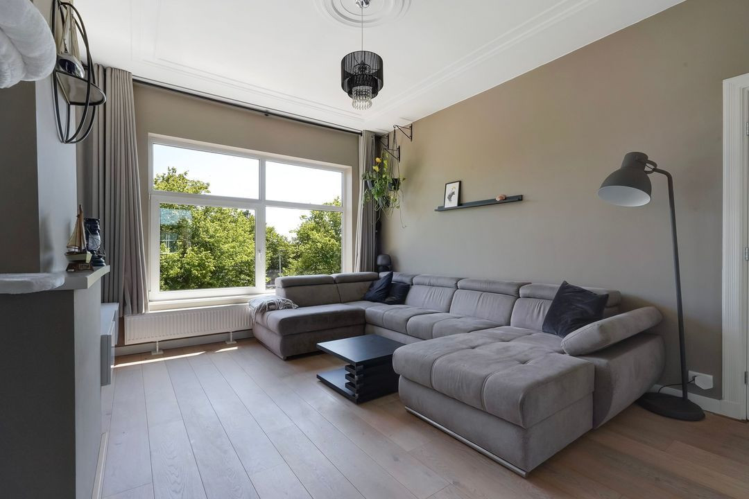 Appartement te koop: Loosduinseweg 1117, 'S-Gravenhage