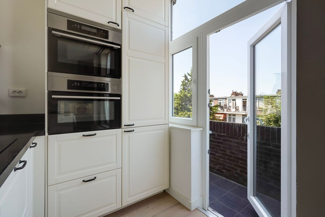 Appartement te koop: Loosduinseweg 1117, 'S-Gravenhage