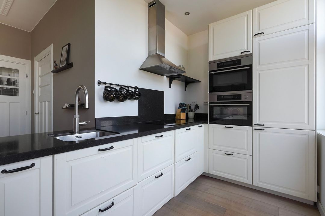 Appartement te koop: Loosduinseweg 1117, 'S-Gravenhage