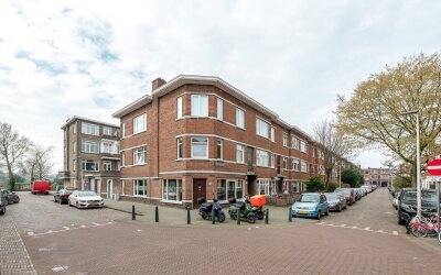 Vierhoutens. 125