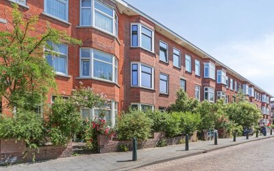 Vierhoutens. 58