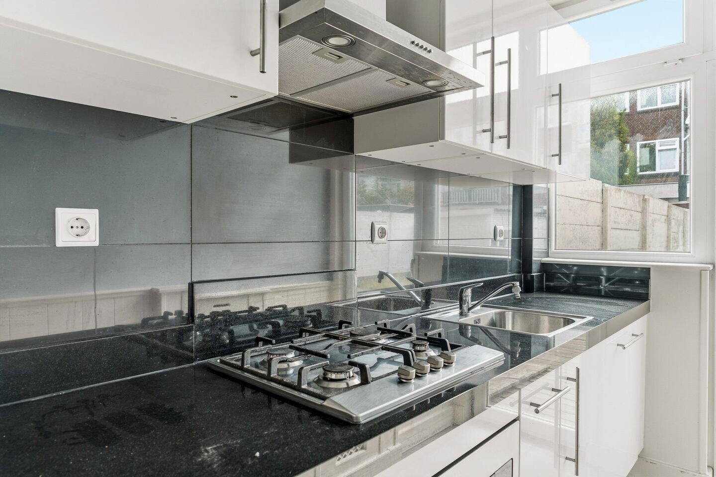 Appartement te koop: Loosdrechtsestraat 56, 'S-Gravenhage