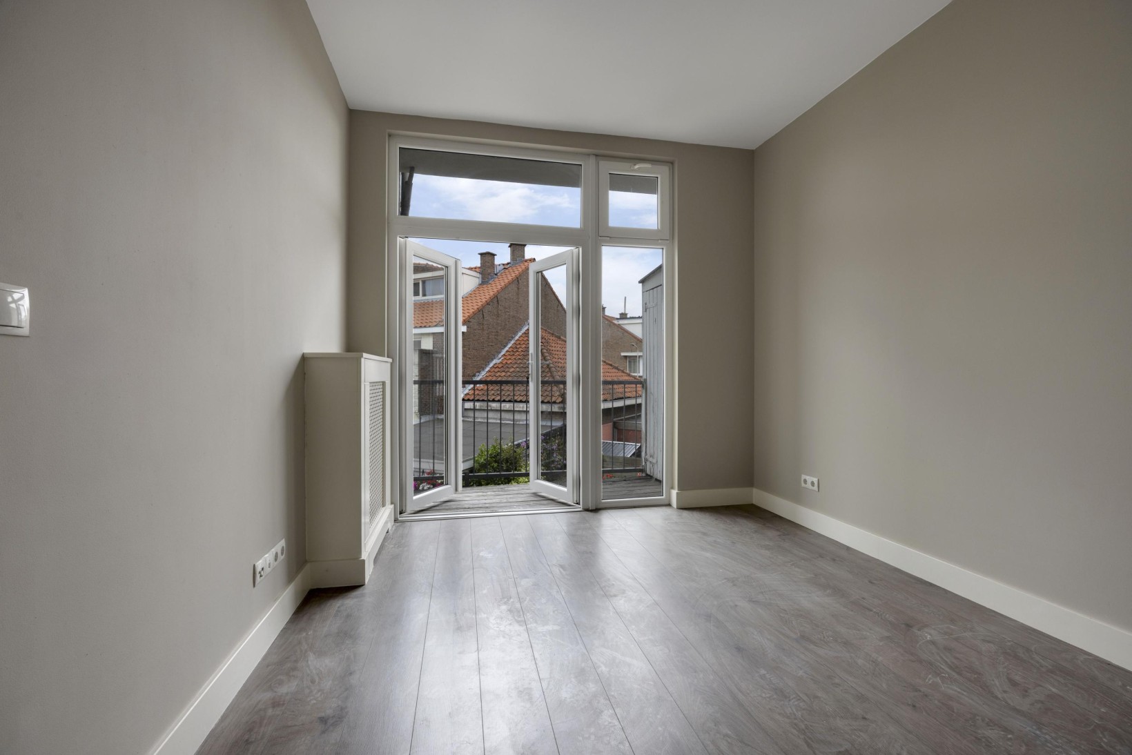 Appartement te koop: Bilthovenselaan 82, 'S-Gravenhage