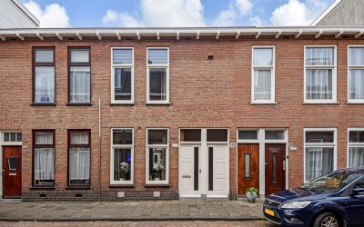 Jan van Hou. 112