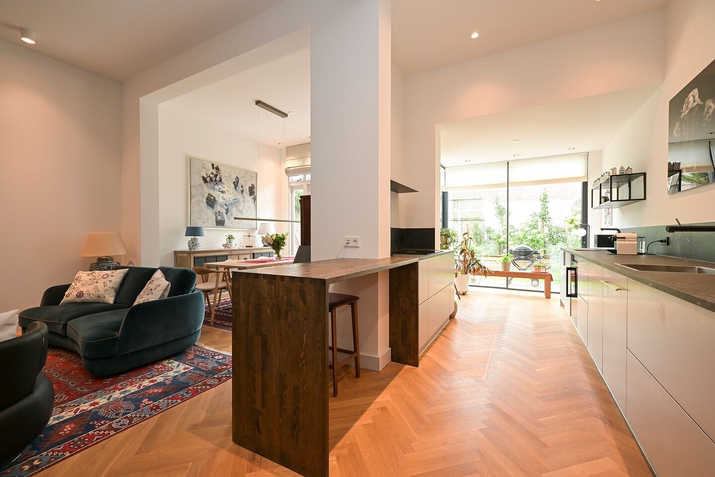 Tussenwoning te koop: Johan van Oldenbarneveltlaan 32, 'S-Gravenhage