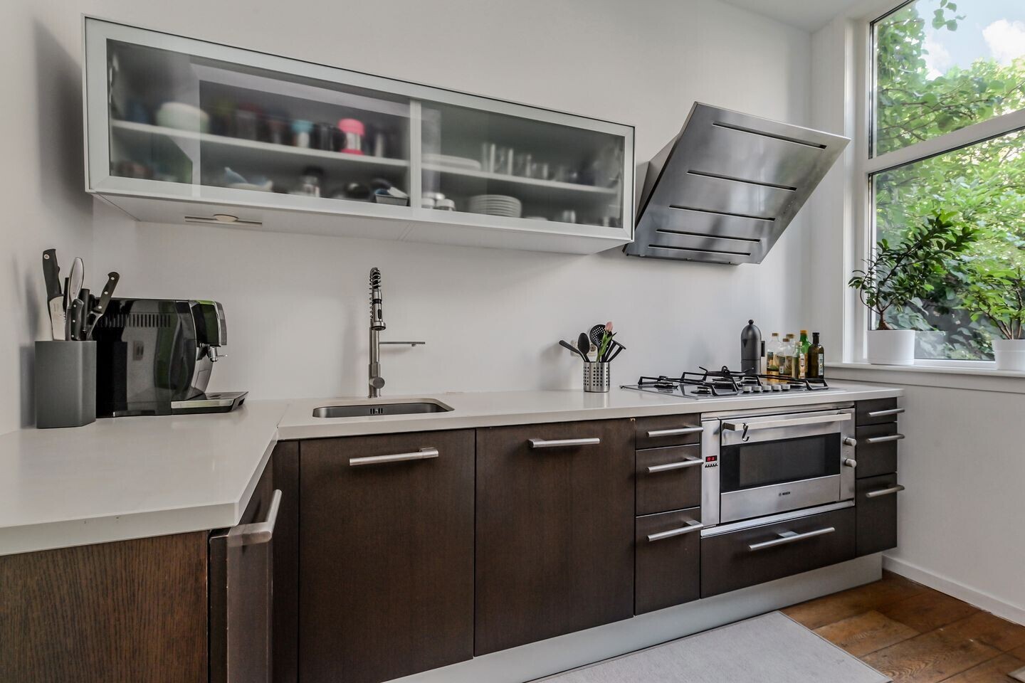 Tussenwoning te koop: Viviënstraat 47, 'S-Gravenhage