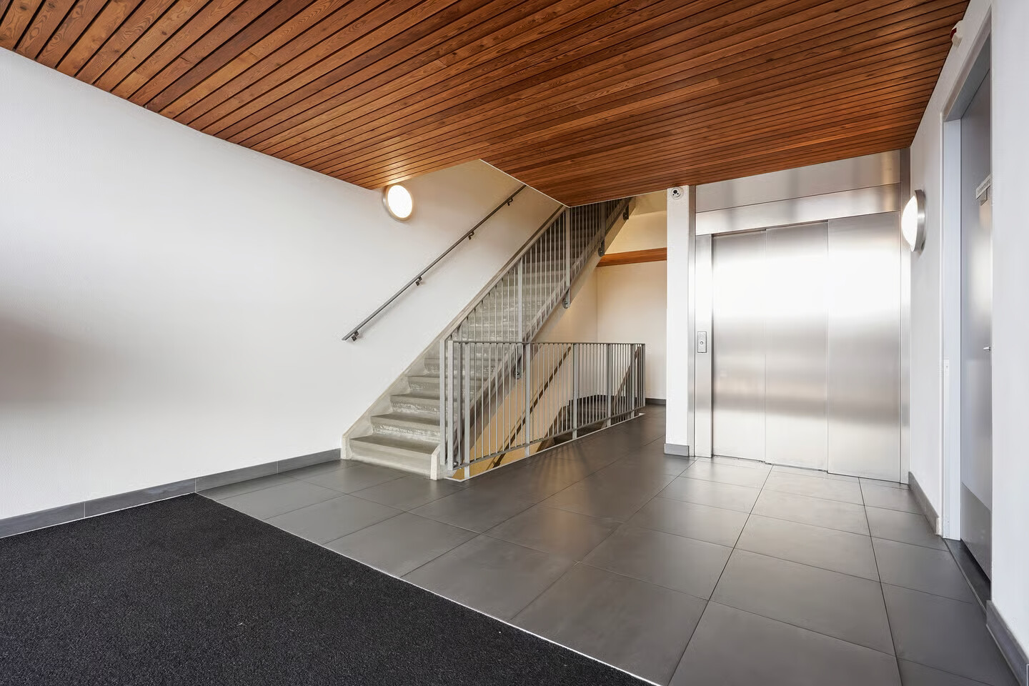 Appartement te koop: Dr. Lelykade 42F, 'S-Gravenhage