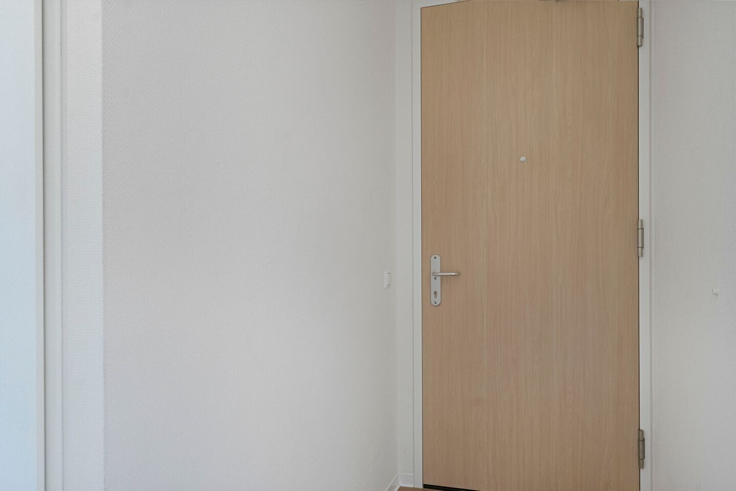 Studio te koop: Korbootstraat 43B, 'S-Gravenhage