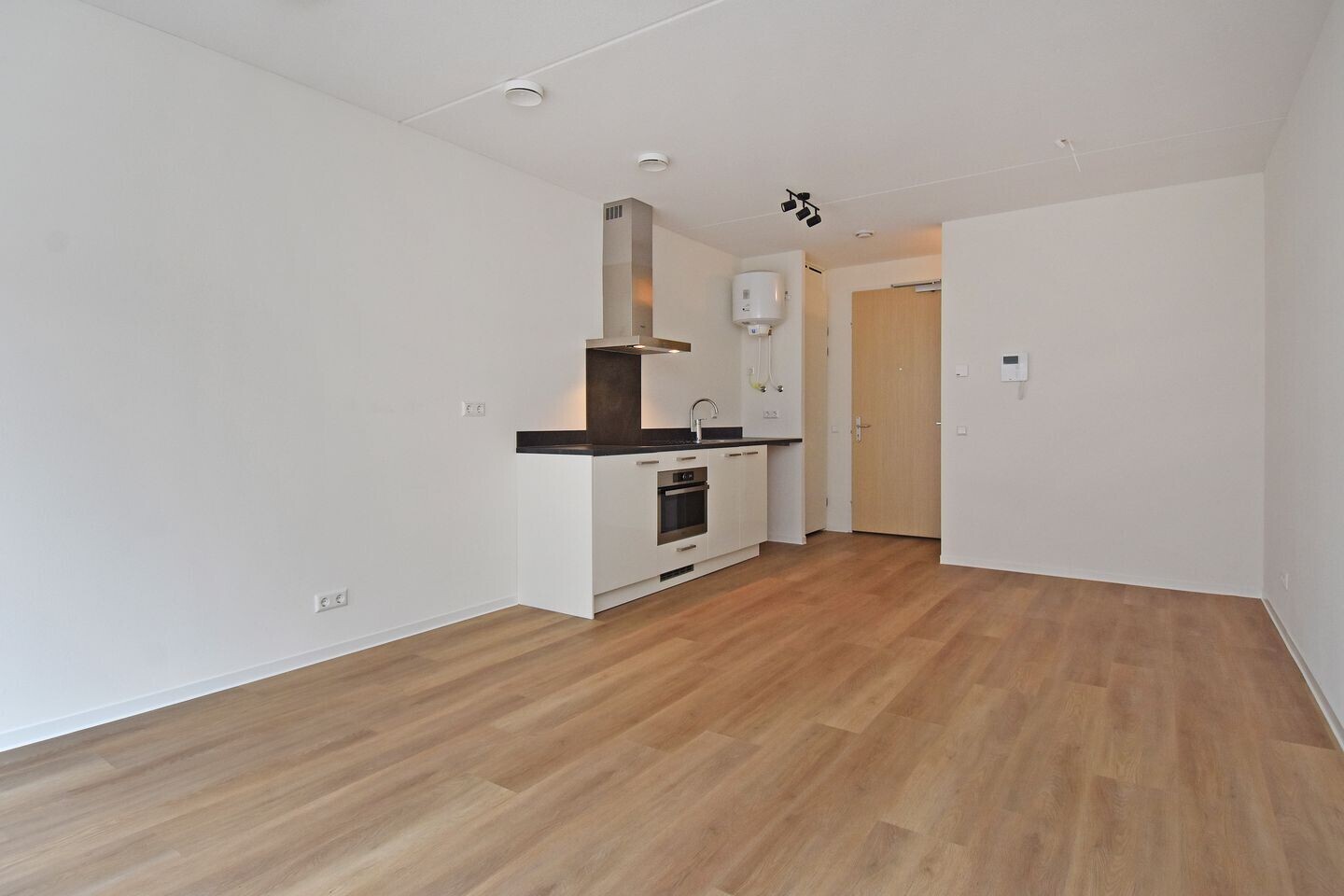 Studio te koop: Treilerweg 76C, 'S-Gravenhage