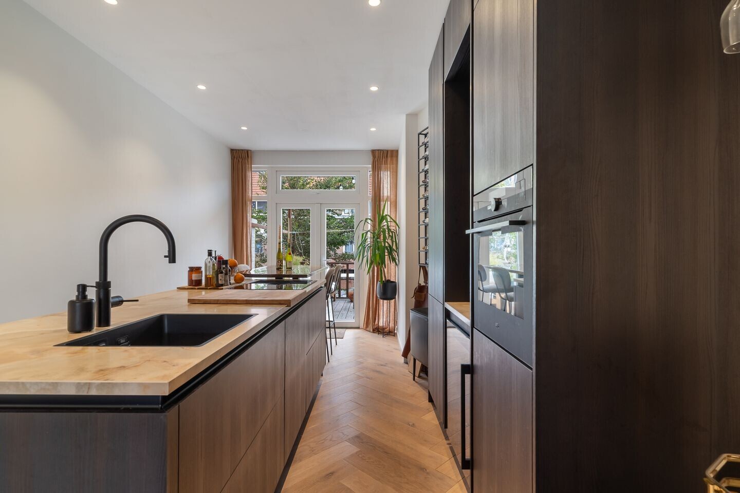 Appartement te koop: Westduinweg 32, 'S-Gravenhage