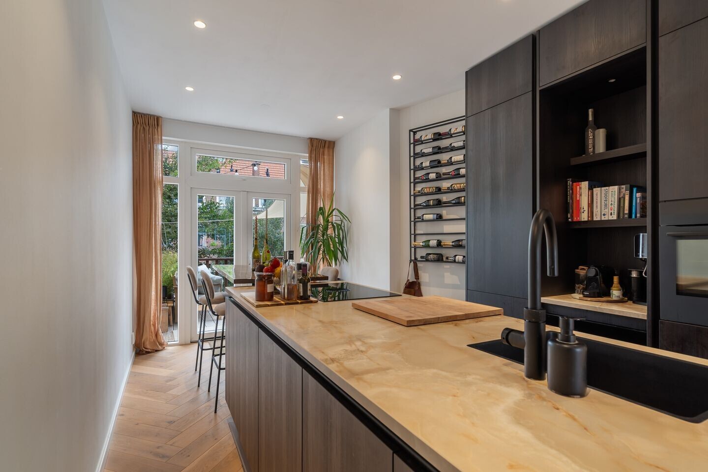 Appartement te koop: Westduinweg 32, 'S-Gravenhage