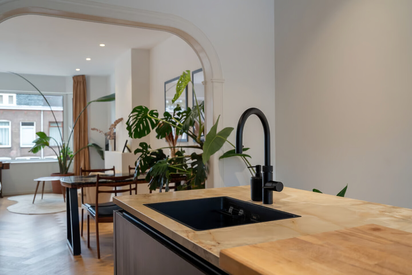 Appartement te koop: Westduinweg 32, 'S-Gravenhage