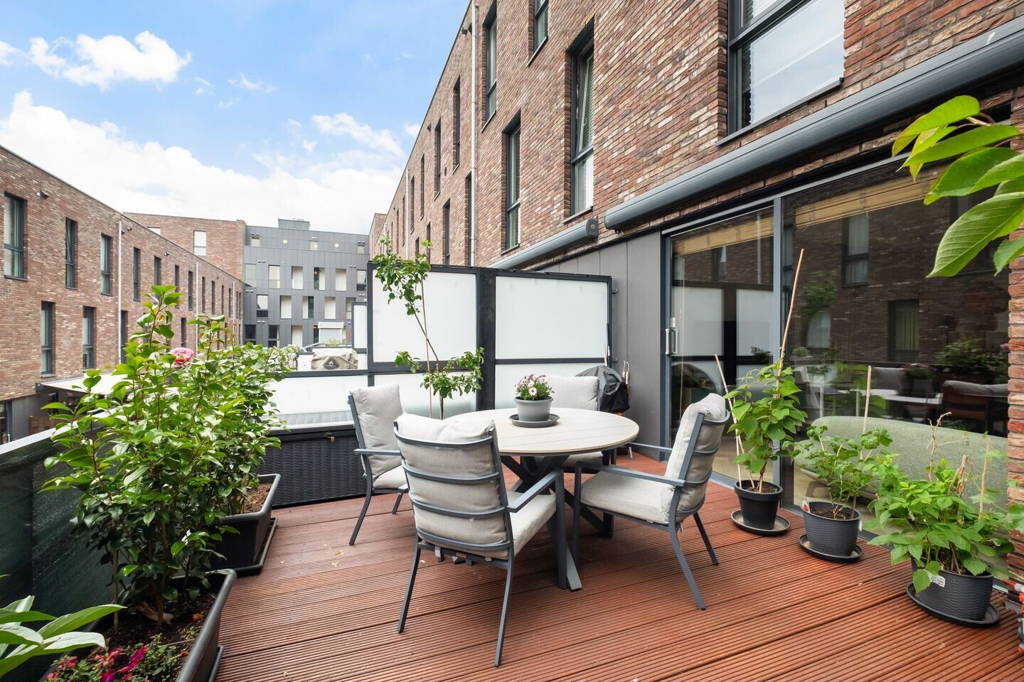 Appartement te koop: Wieringsestraat 260, 'S-Gravenhage