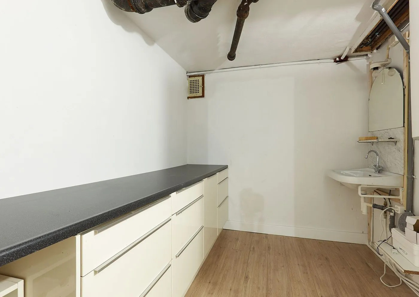 Appartement te koop: Van Dorpstraat 1D, 'S-Gravenhage
