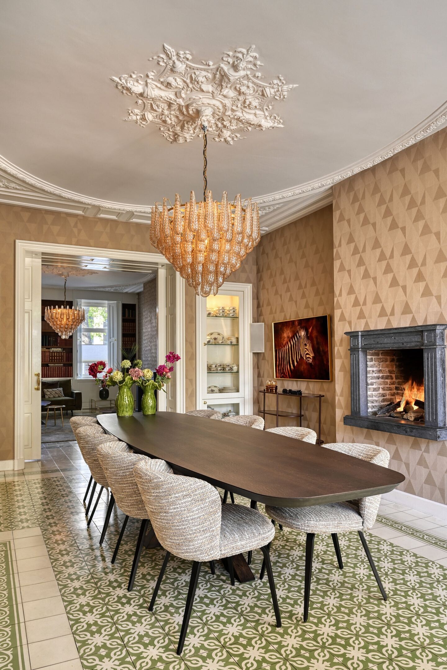 Tussenwoning te koop: Surinamestraat 19, 'S-Gravenhage