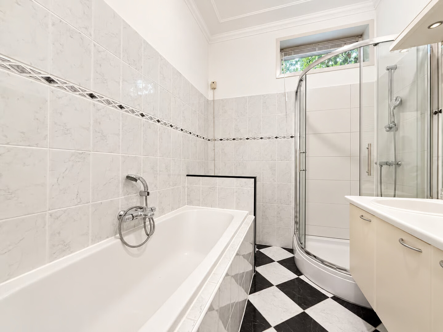 Appartement te koop: Batjanstraat 23, 'S-Gravenhage